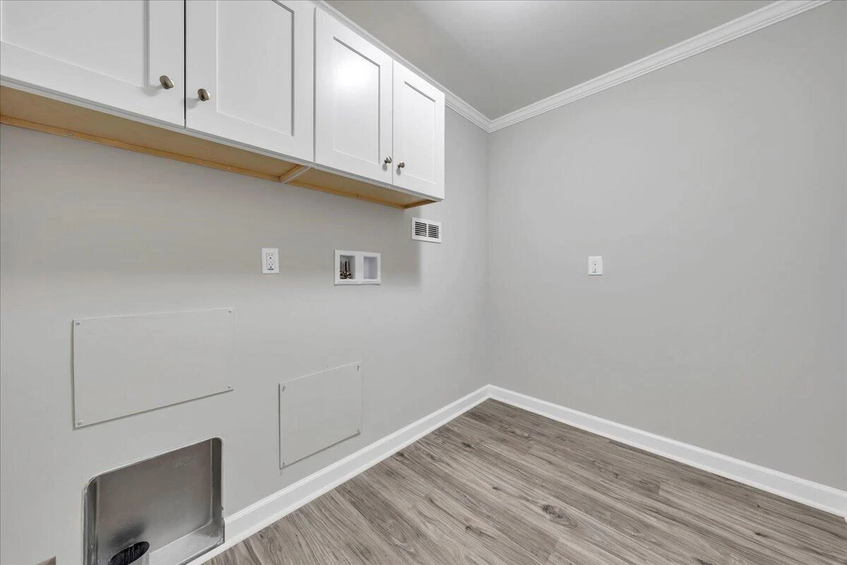 1800 Hardy RD - Photo 13