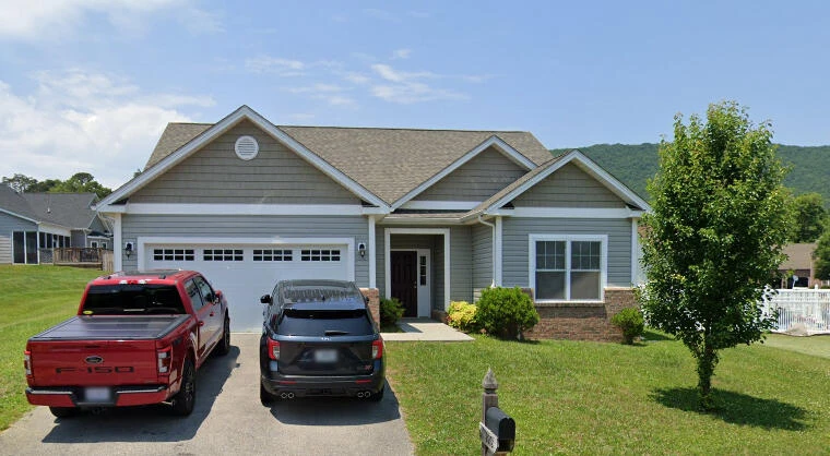 2912 Golden Ivy DR
