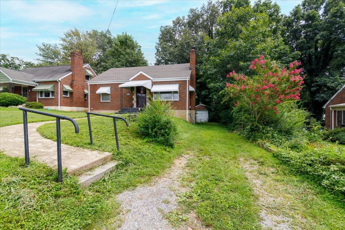 3506 Bunker Hill DR - Photo 2