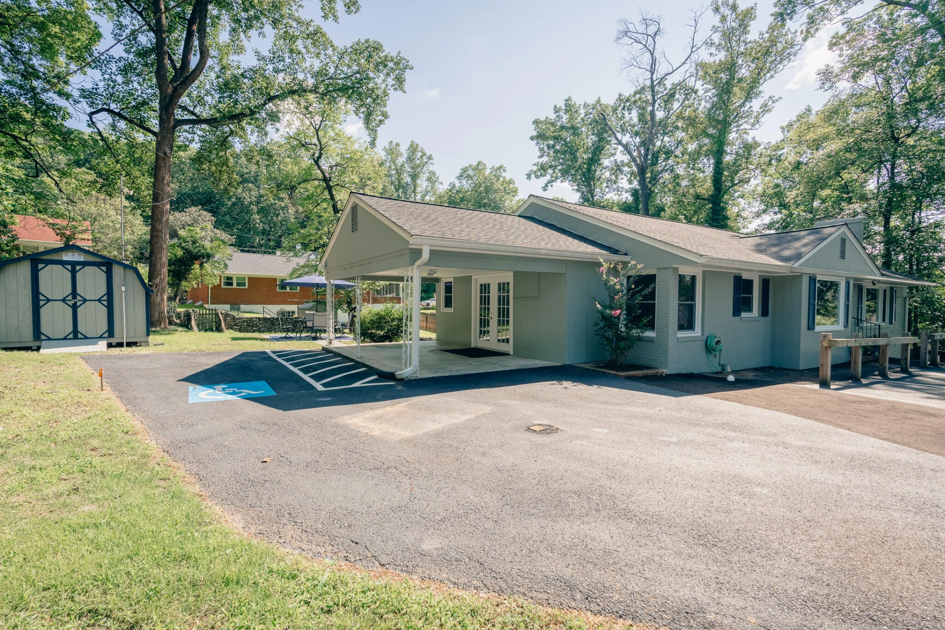 3042 Brambleton AVE SW - Photo 36