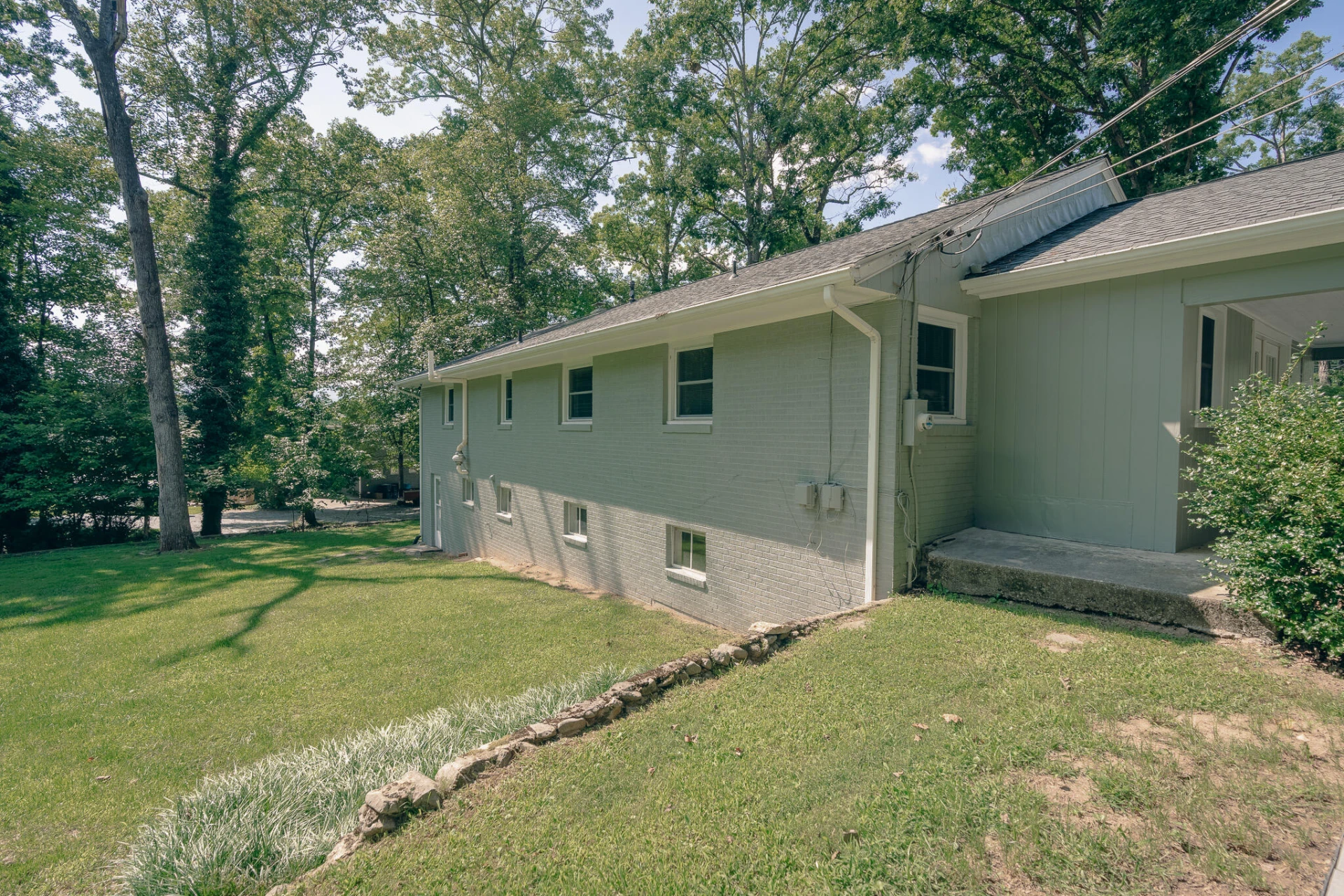 3042 Brambleton AVE SW - Photo 37