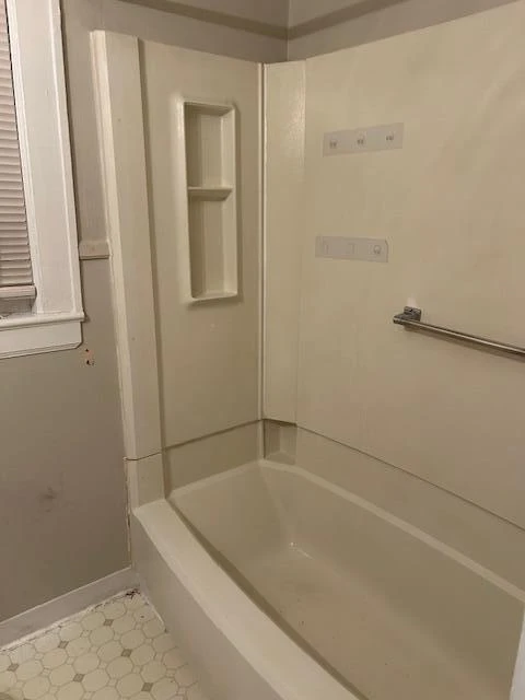 3813 Shady Lawn AVE NW - Photo 3