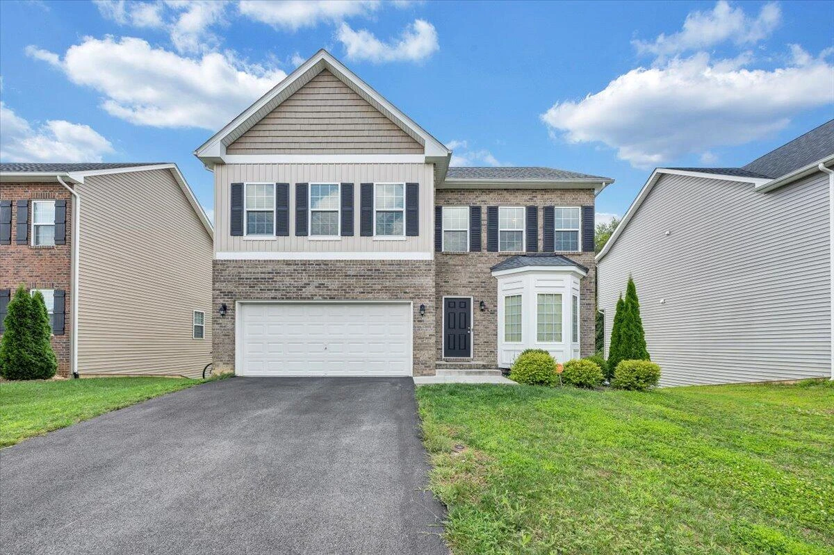 8356 Leighburn DR - Photo 2