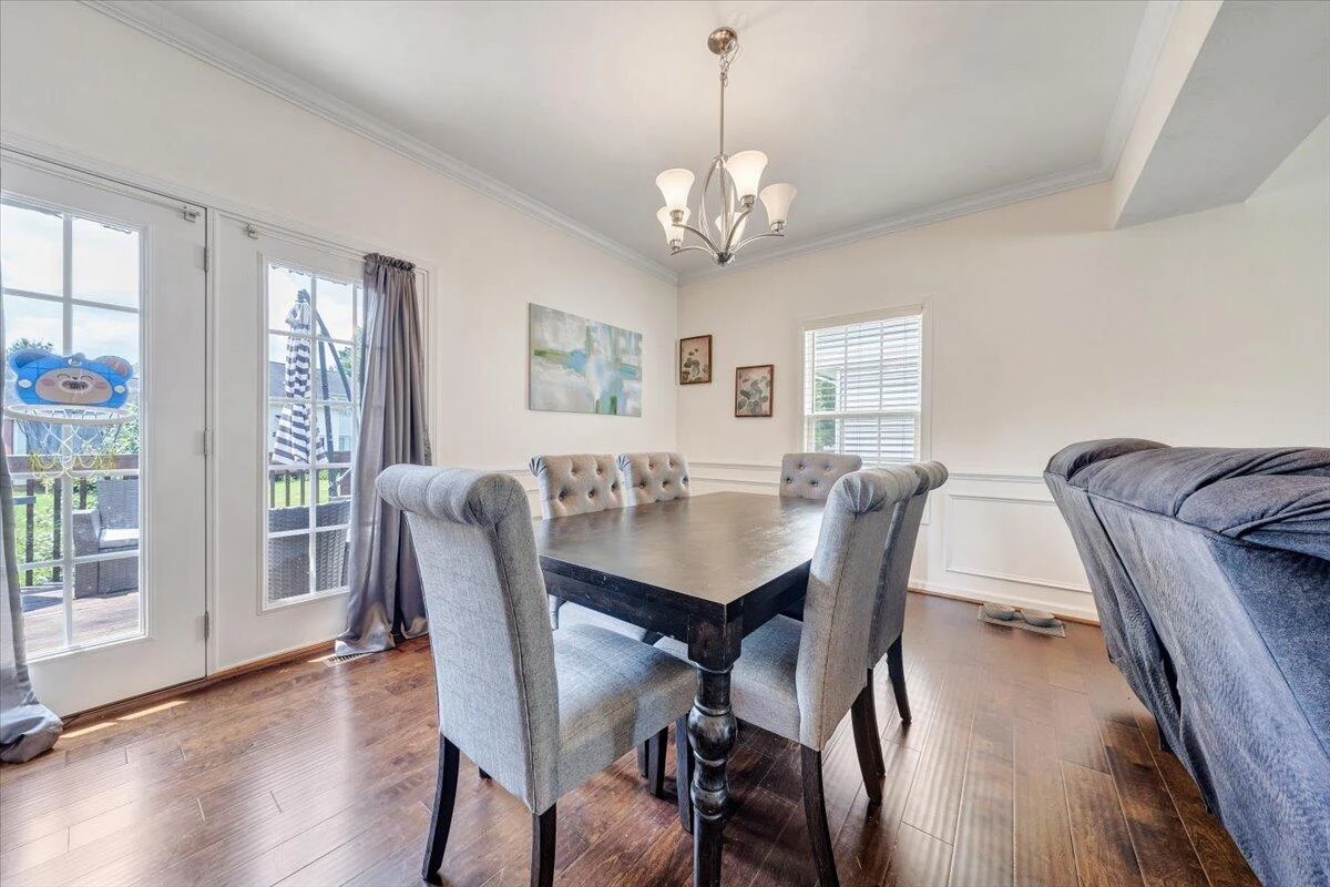 8356 Leighburn DR - Photo 5