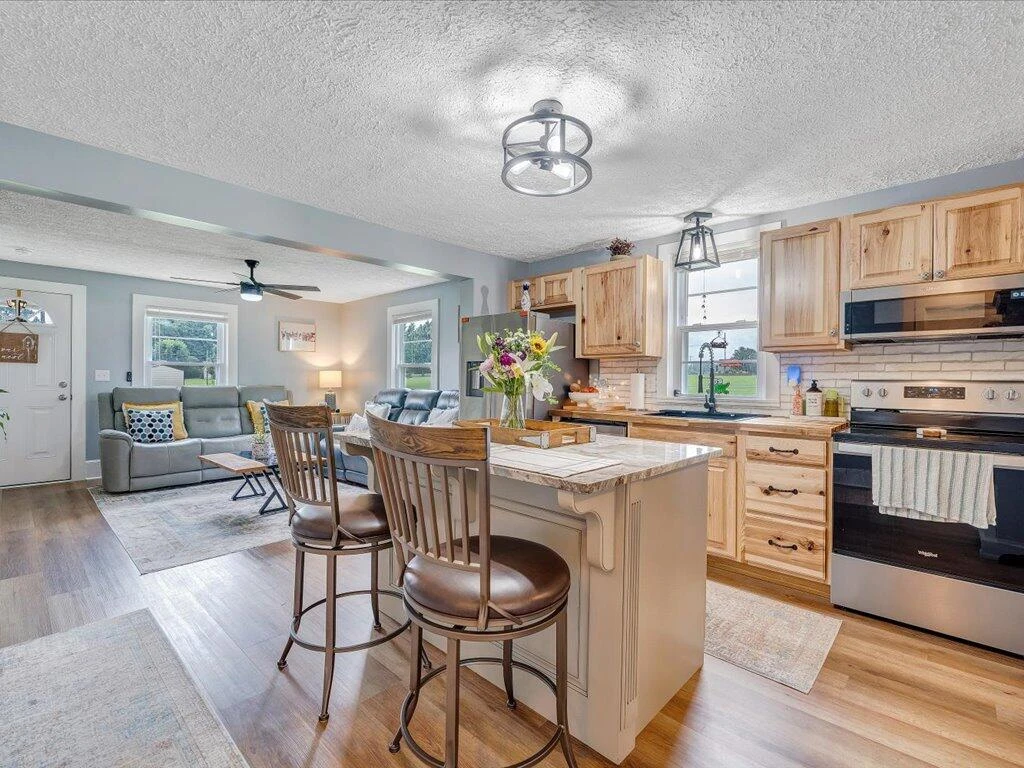 214 Spring RD - Photo 10