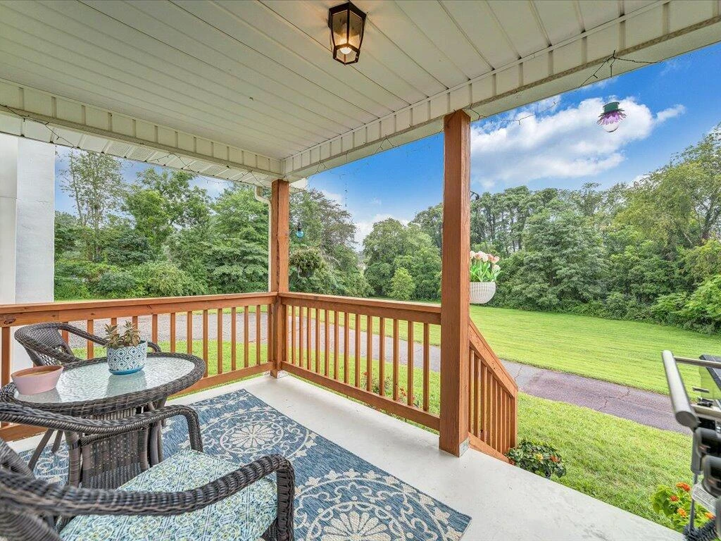214 Spring RD - Photo 21