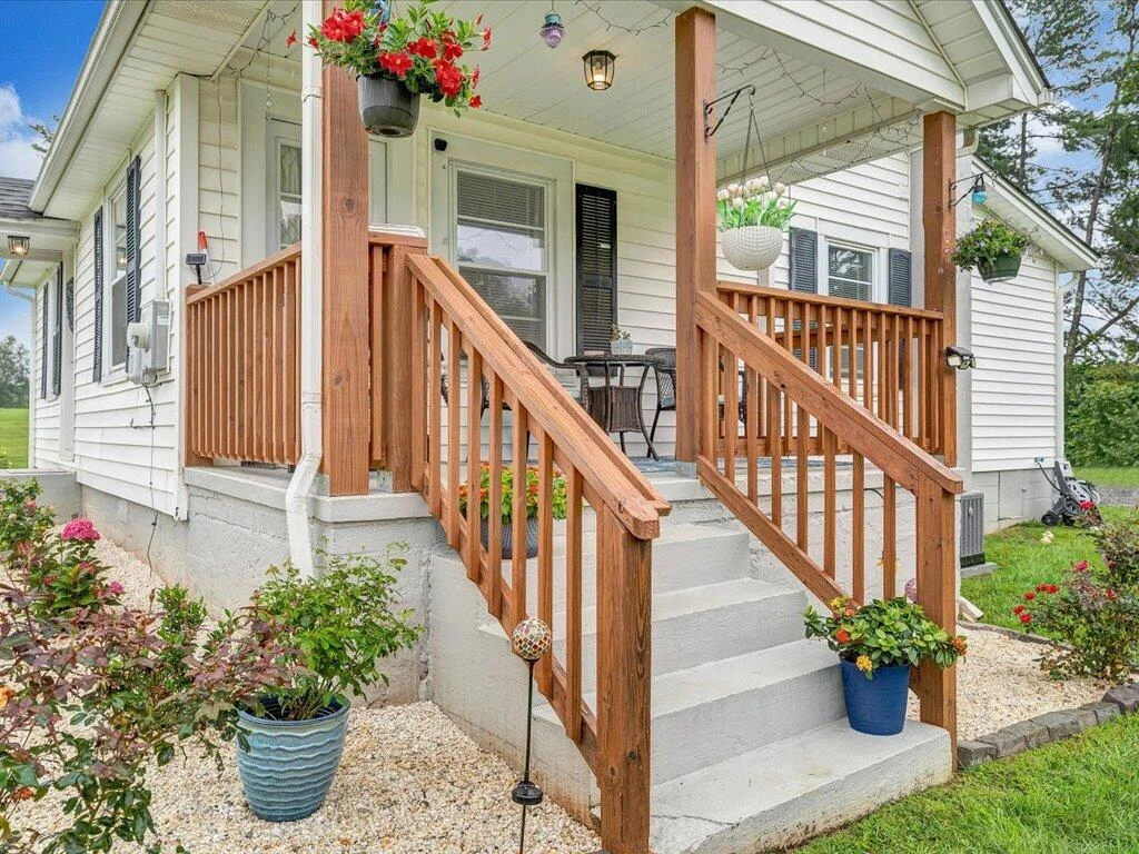 214 Spring RD - Photo 22