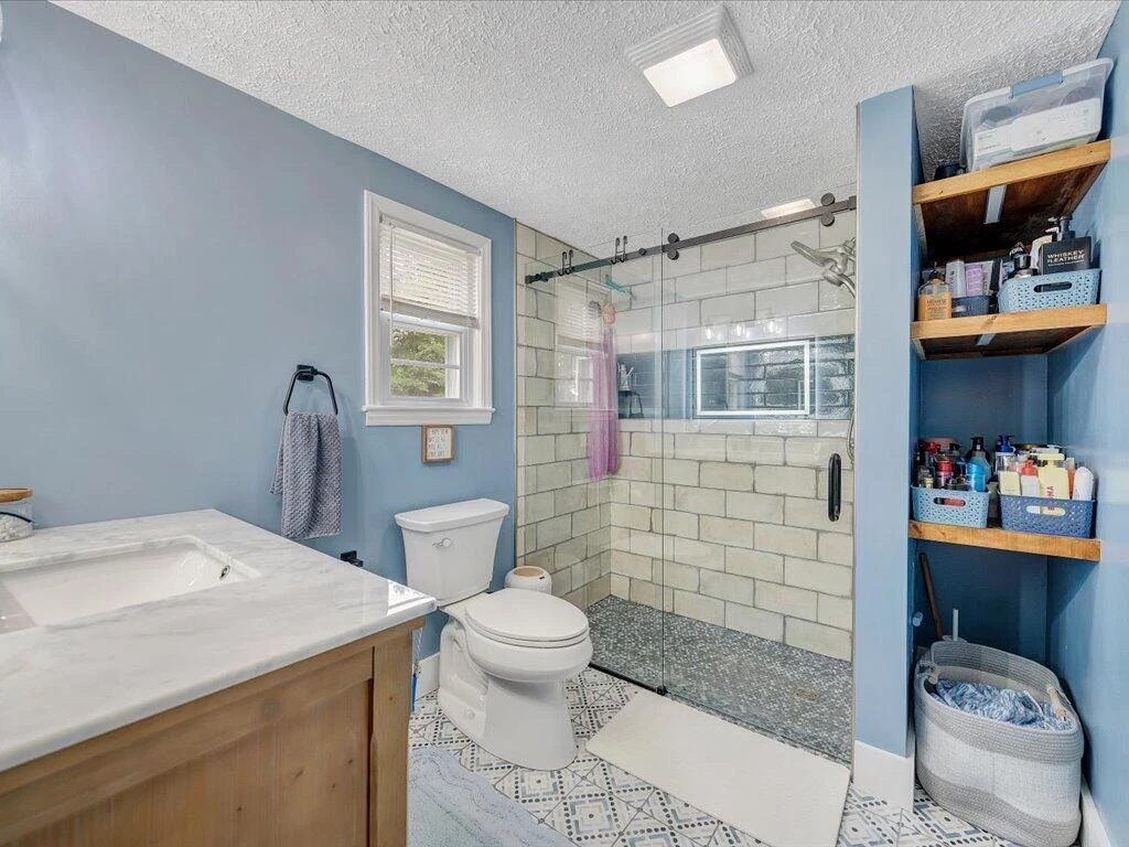 214 Spring RD - Photo 24