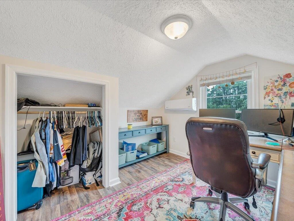 214 Spring RD - Photo 33