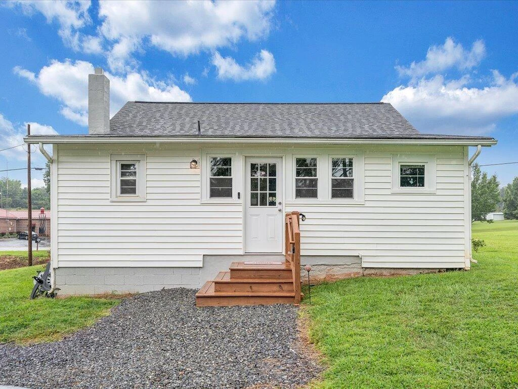 214 Spring RD - Photo 36