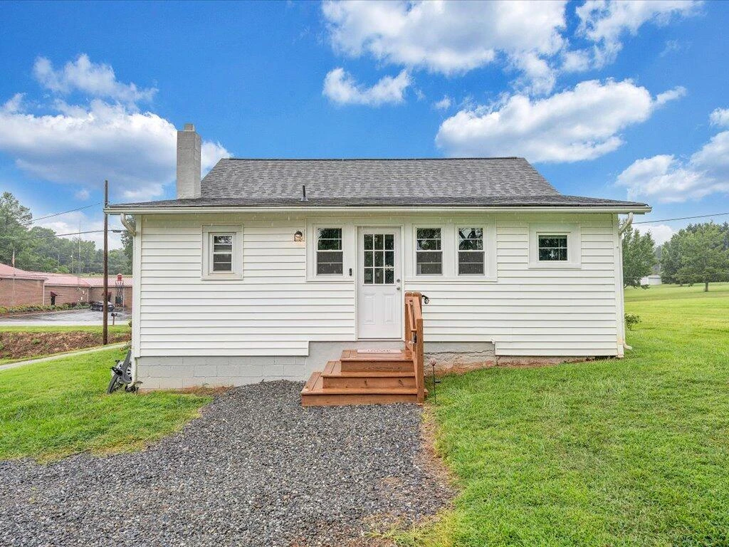 214 Spring RD - Photo 37