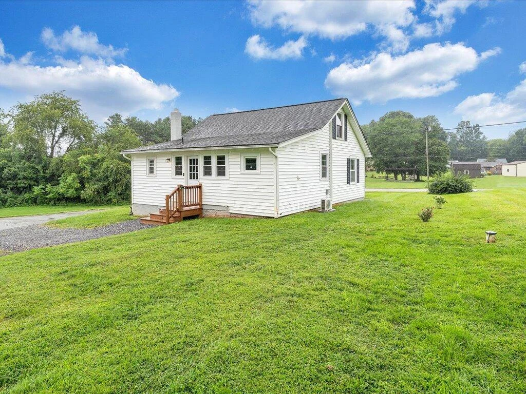 214 Spring RD - Photo 39