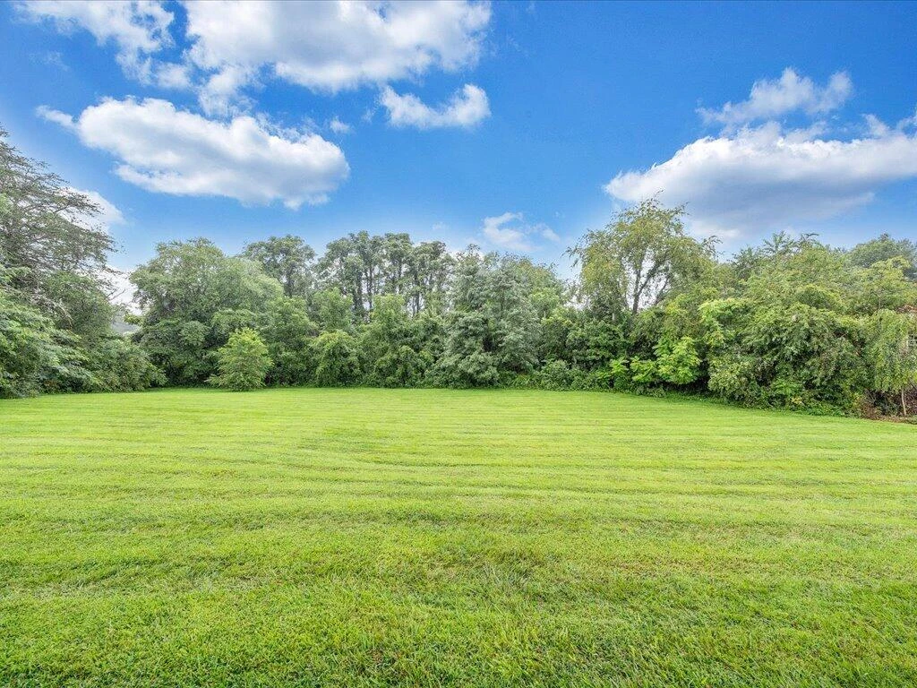 214 Spring RD - Photo 43
