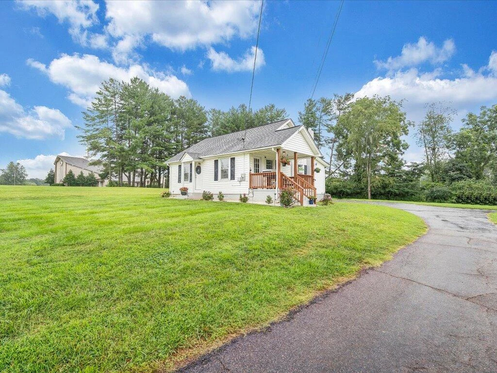 214 Spring RD - Photo 45