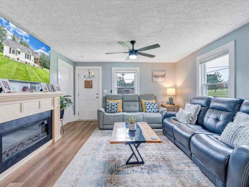 214 Spring RD - Photo 6