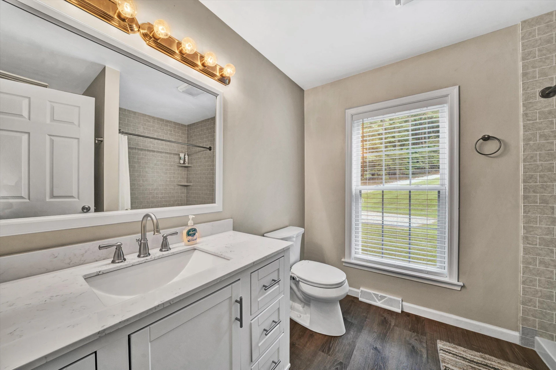 2750 Rutrough RD SE - Photo 22