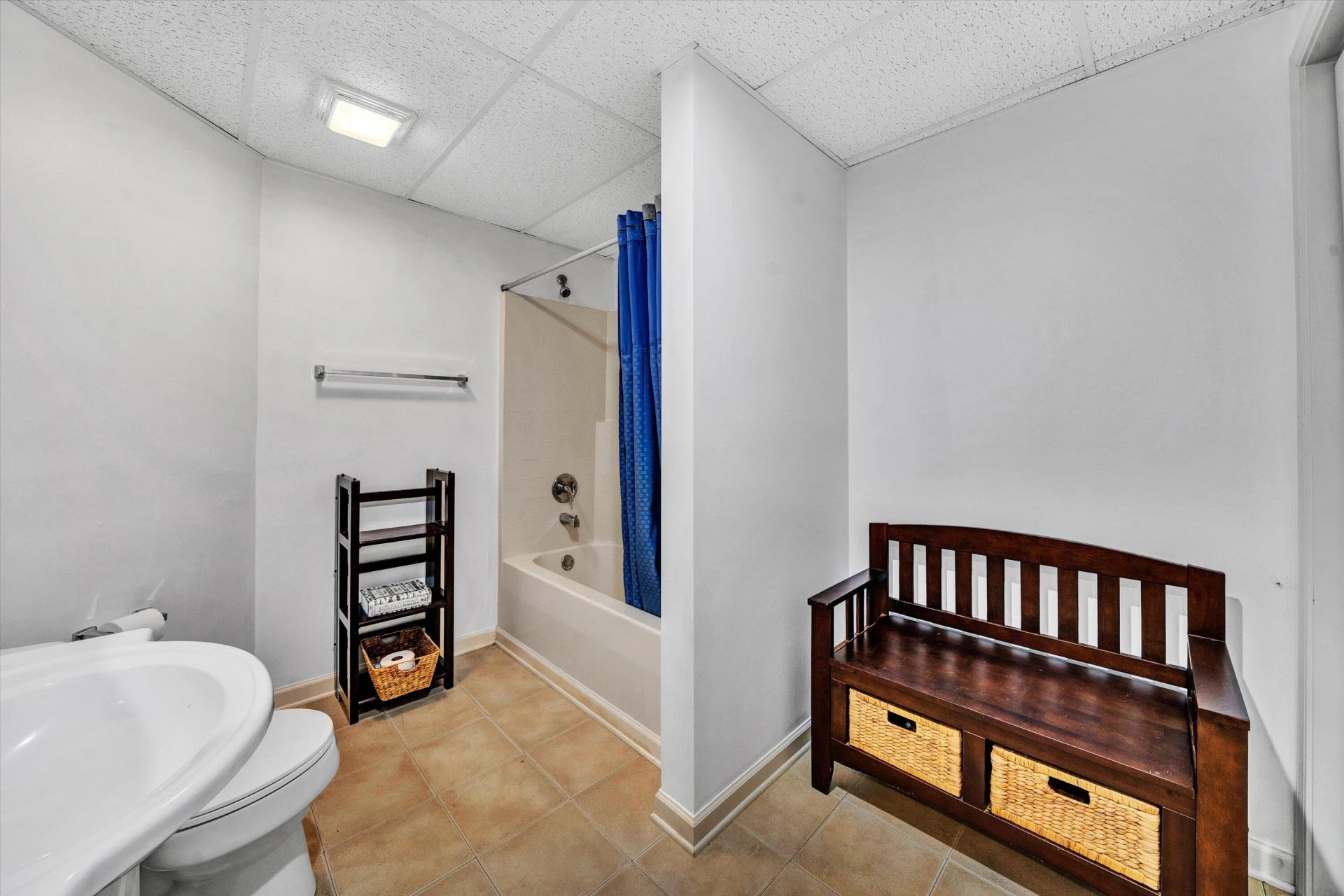 2750 Rutrough RD SE - Photo 35