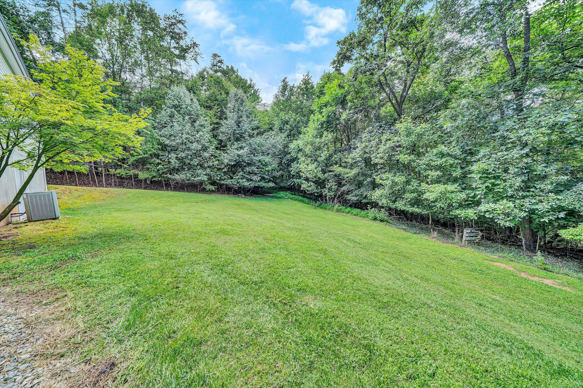 2750 Rutrough RD SE - Photo 38