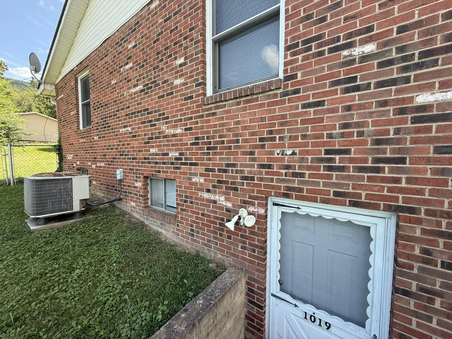 1019 Staunton ST - Photo 10
