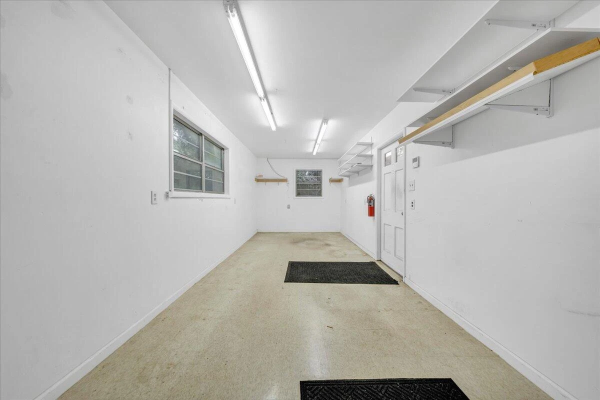 1817 Woodlawn AVE - Photo 30