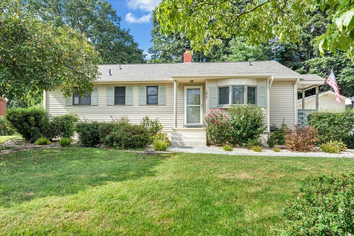 1817 Woodlawn AVE - Photo 39