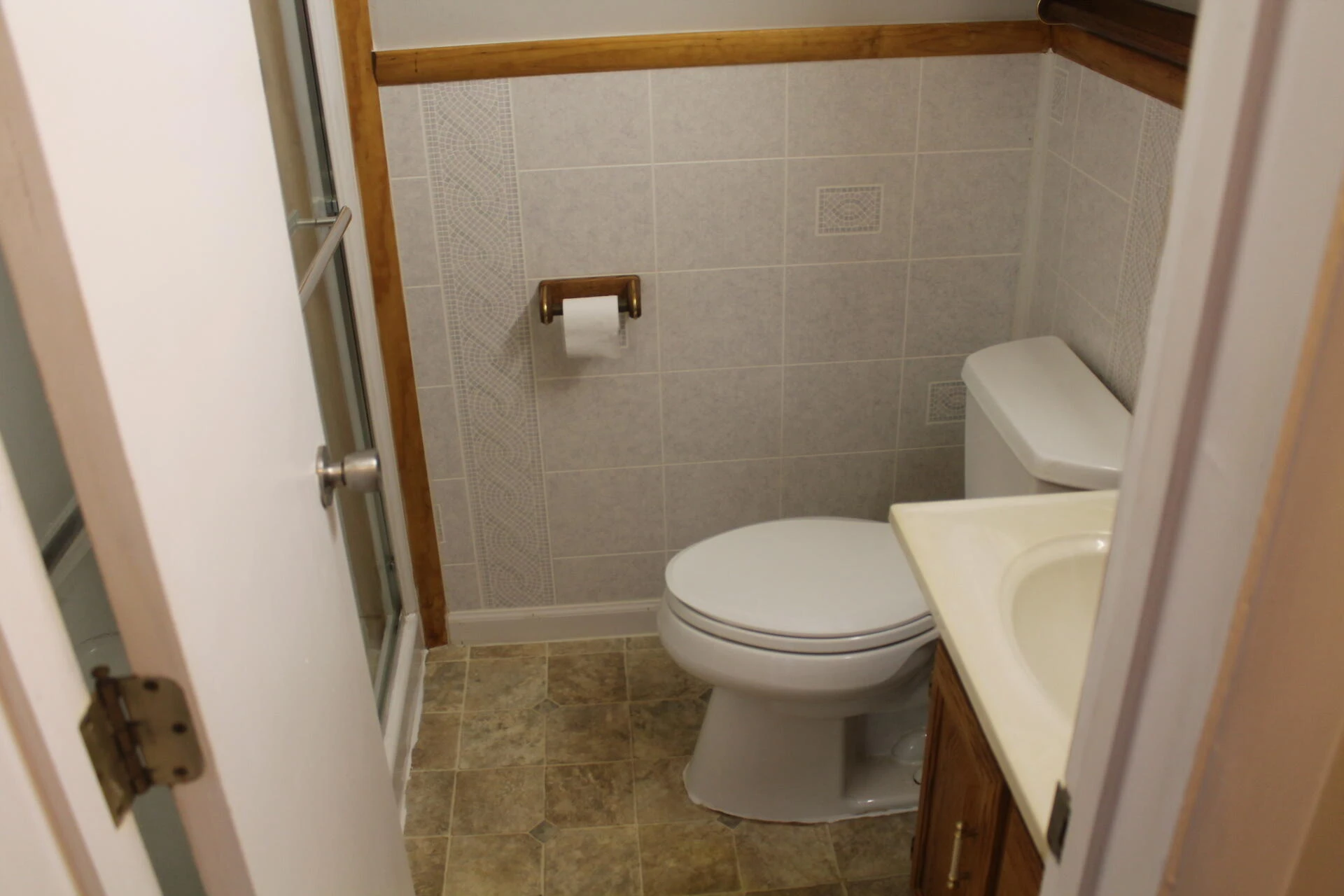 459 Elden AVE - Photo 20