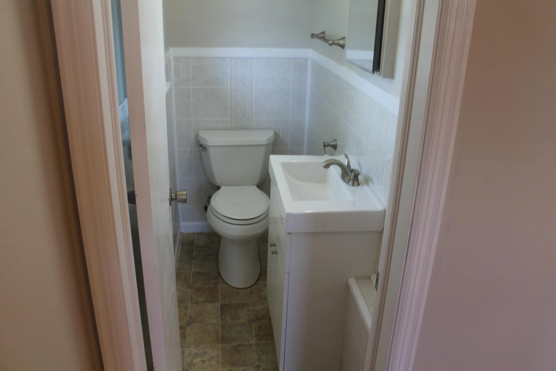 459 Elden AVE - Photo 26