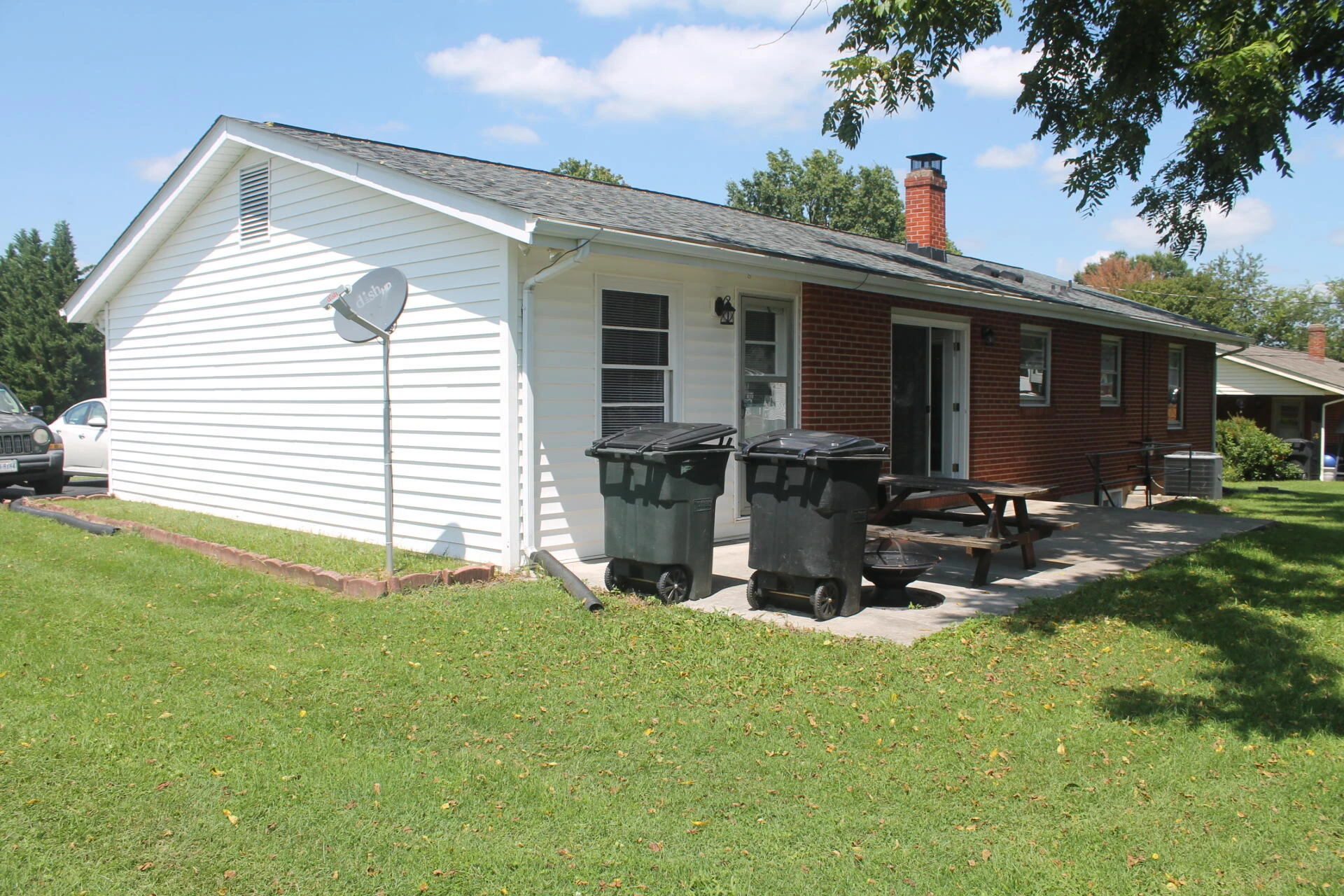 459 Elden AVE - Photo 6
