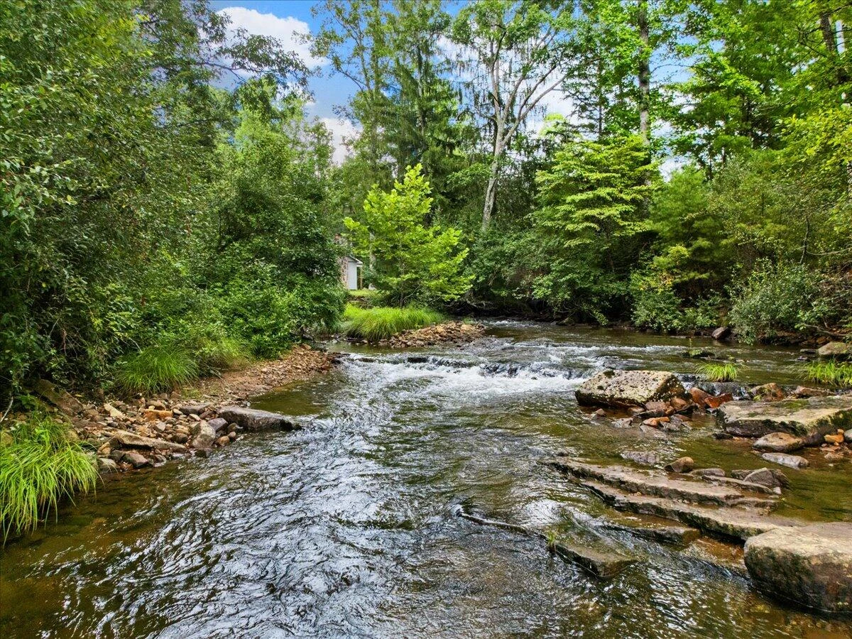 144 Moonshine LN - Photo 24