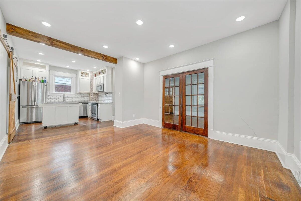 1414 Kenwood BLVD SE - Photo 17
