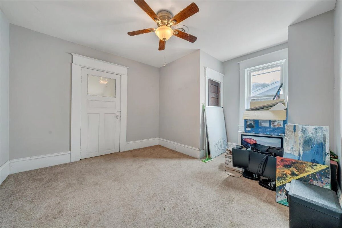 1414 Kenwood BLVD SE - Photo 19