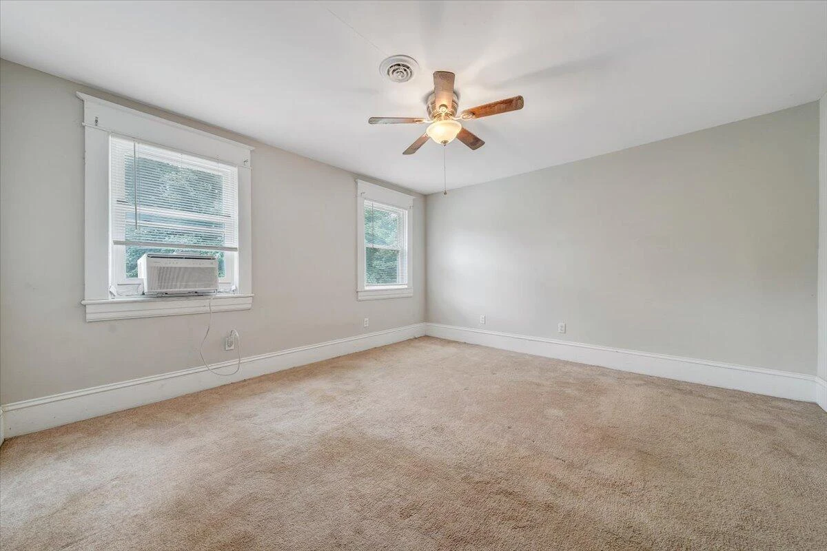 1414 Kenwood BLVD SE - Photo 22