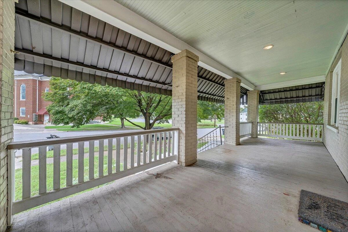 1414 Kenwood BLVD SE - Photo 31