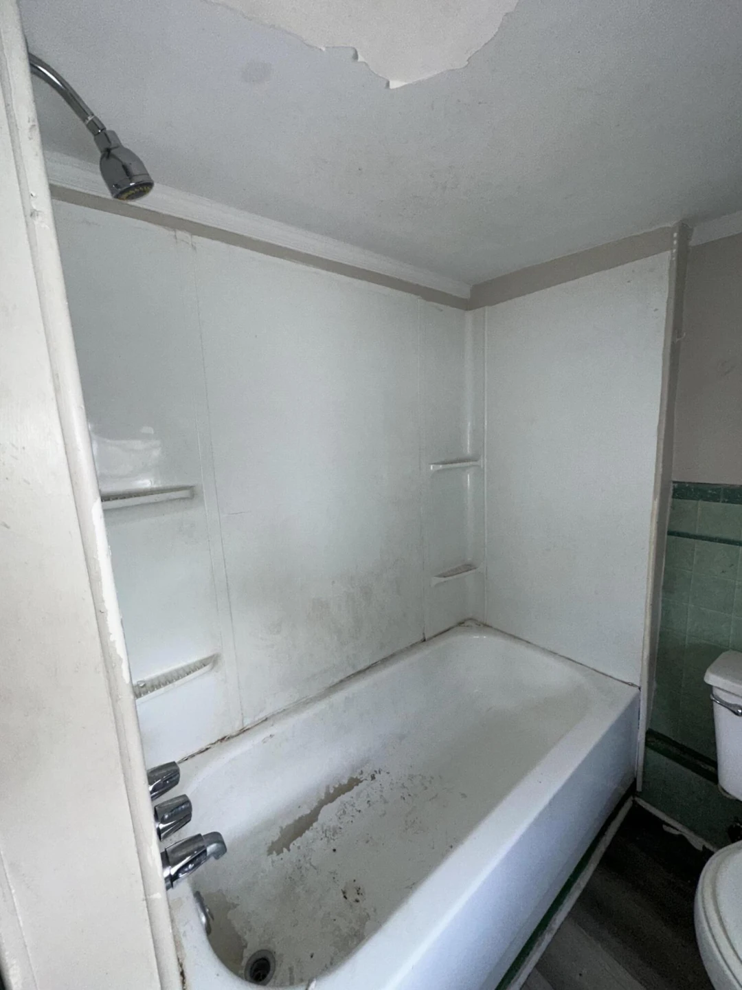 709 Madison AVE NW - Photo 5
