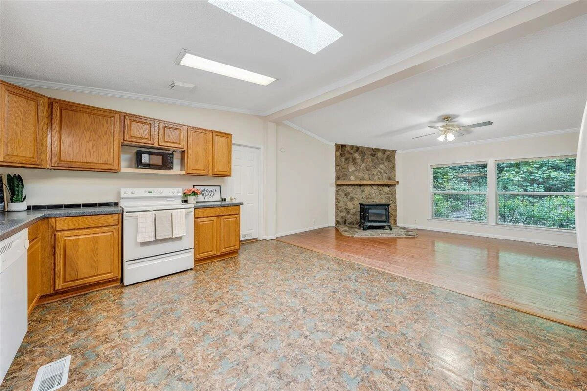 6733 Bradshaw RD - Photo 10
