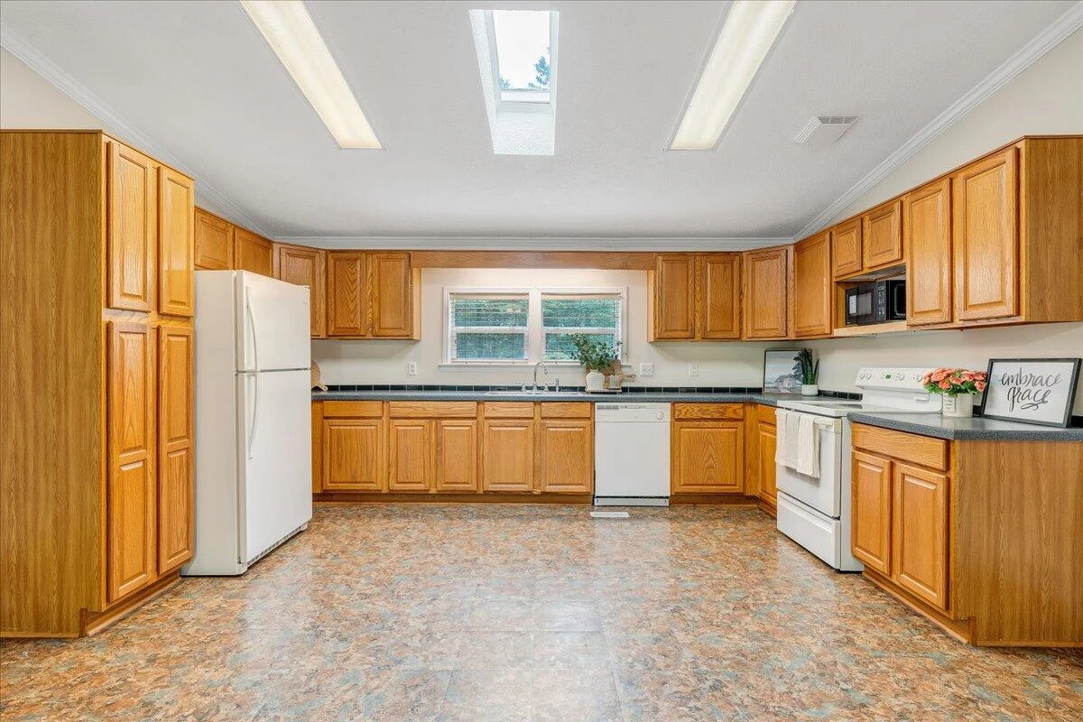 6733 Bradshaw RD - Photo 16