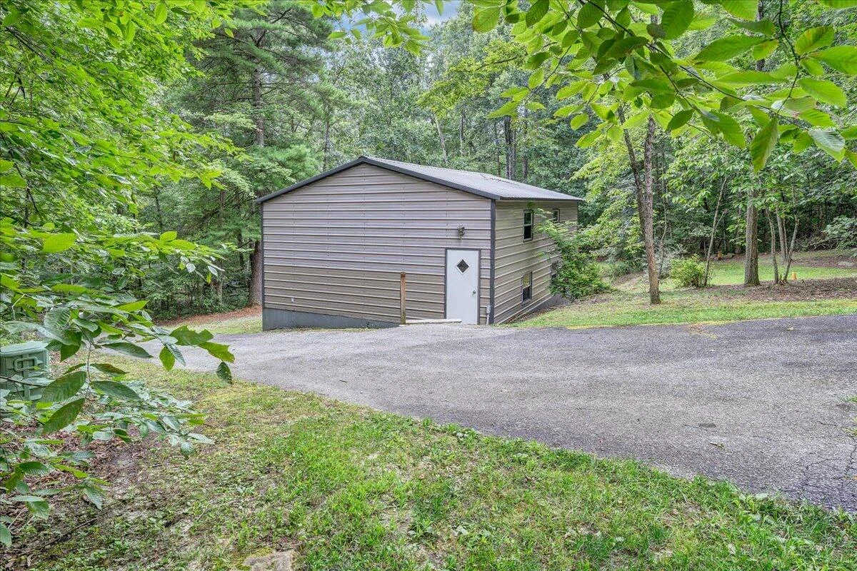 6733 Bradshaw RD - Photo 36