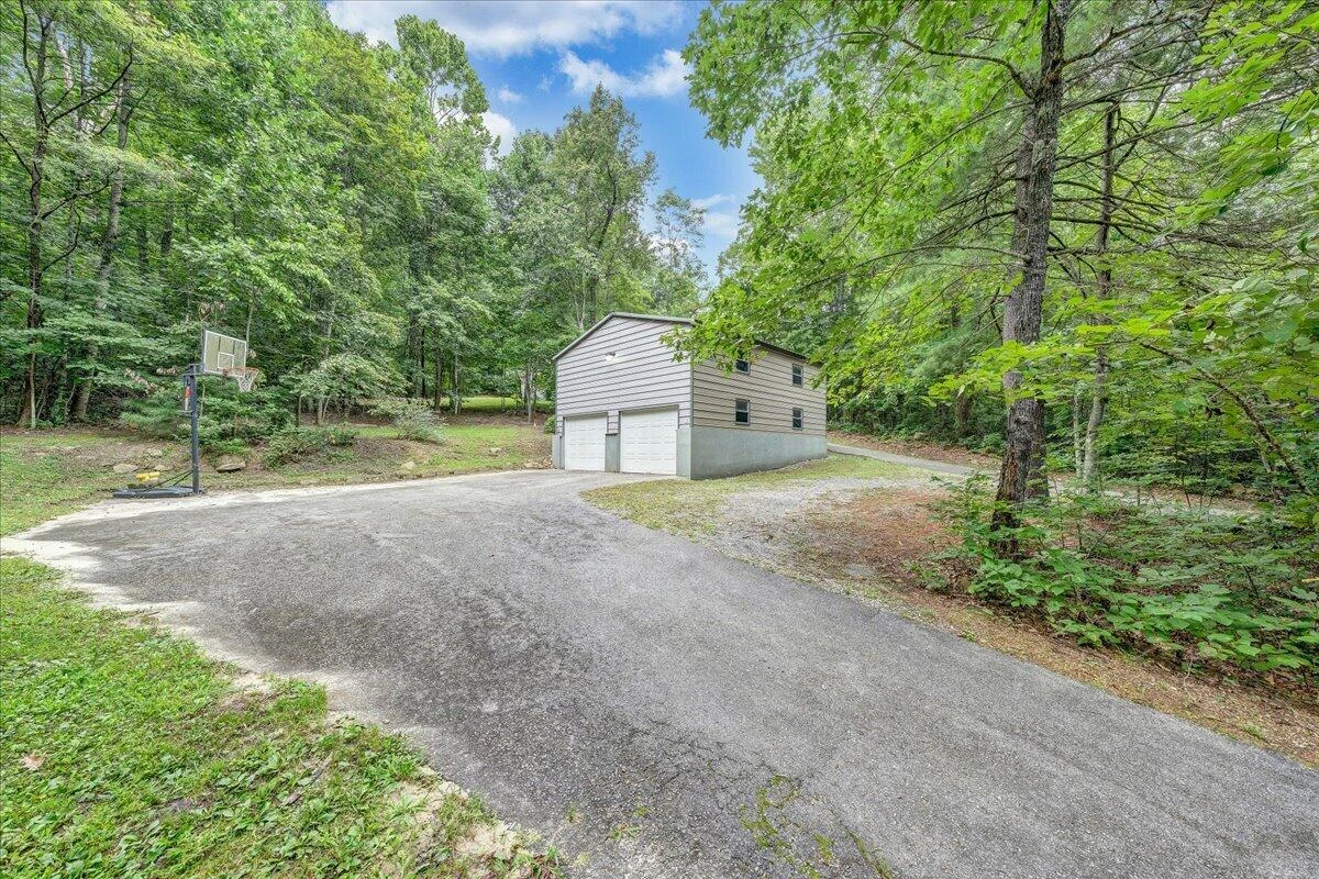 6733 Bradshaw RD - Photo 37