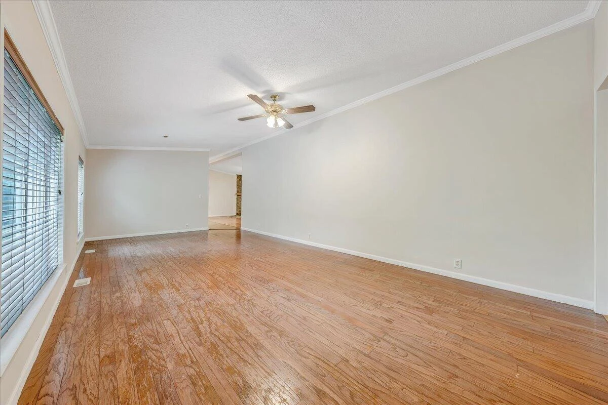 6733 Bradshaw RD - Photo 7