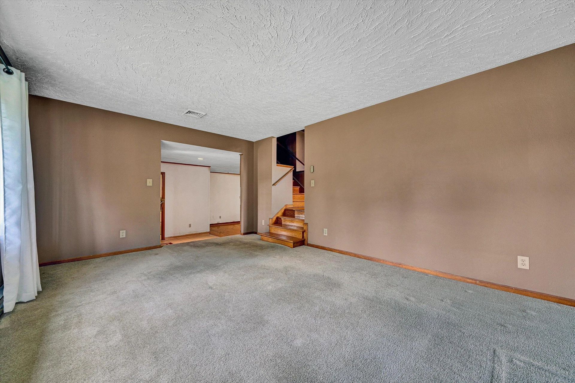 1403 Azalea ST - Photo 11