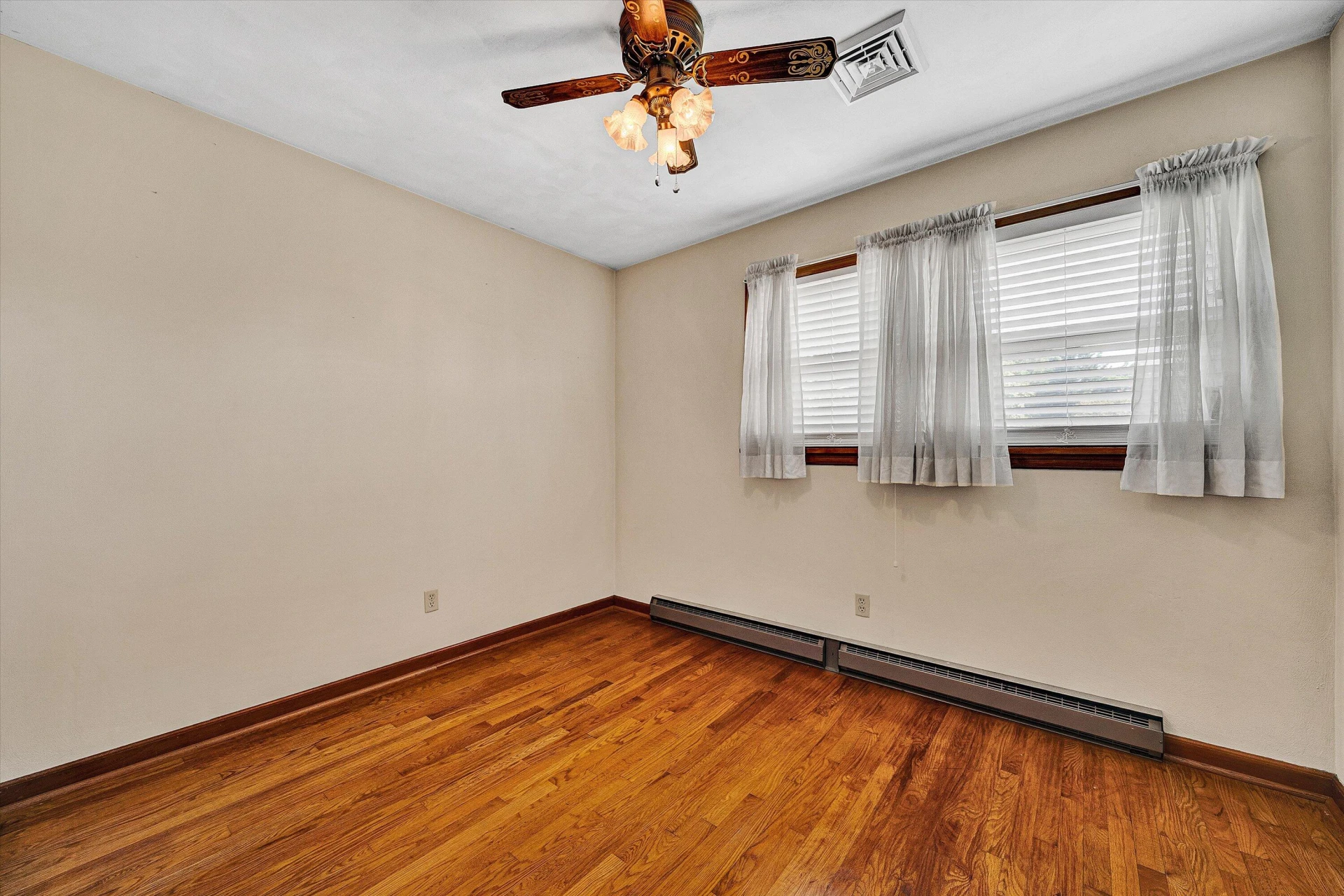 1403 Azalea ST - Photo 25