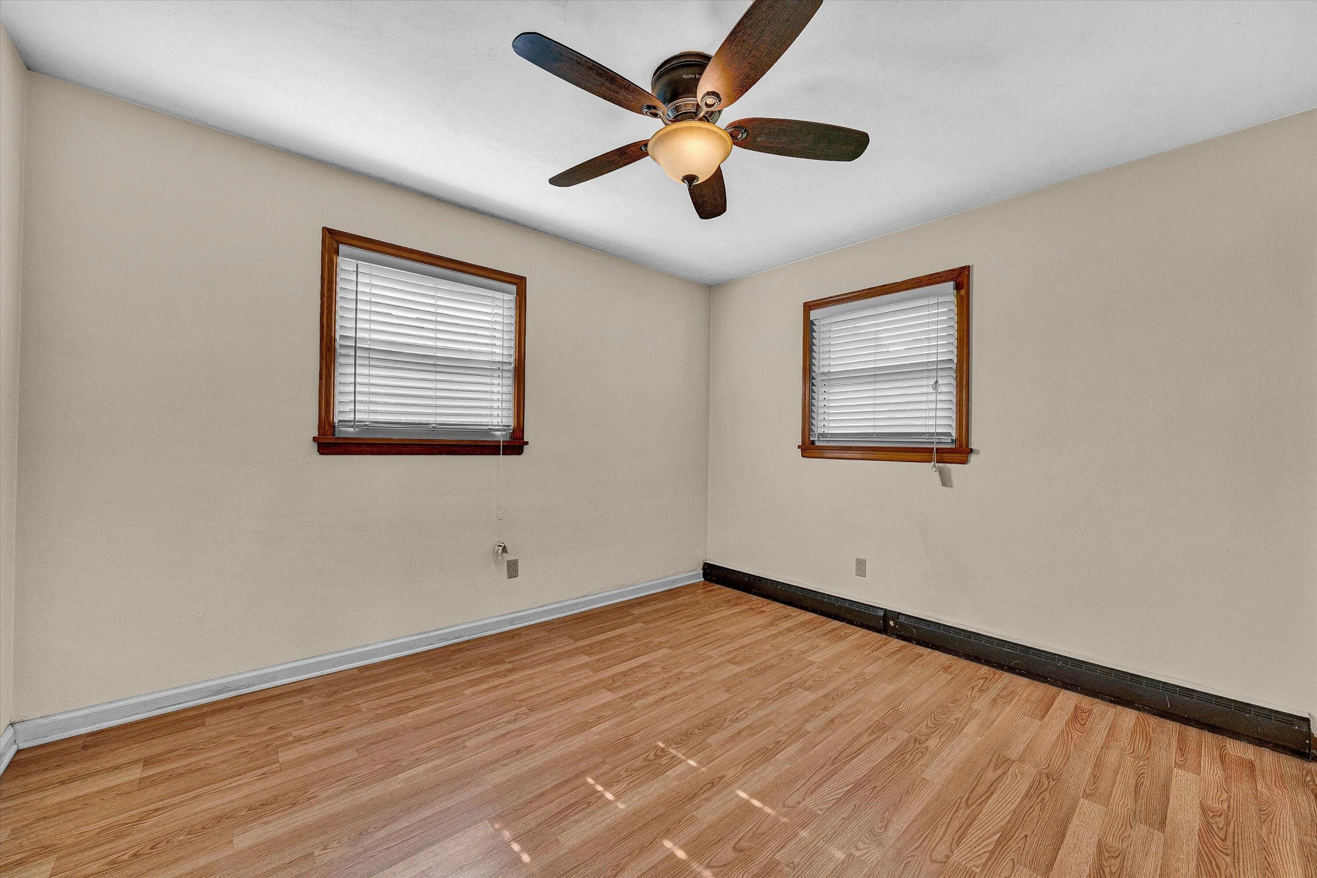 1403 Azalea ST - Photo 27