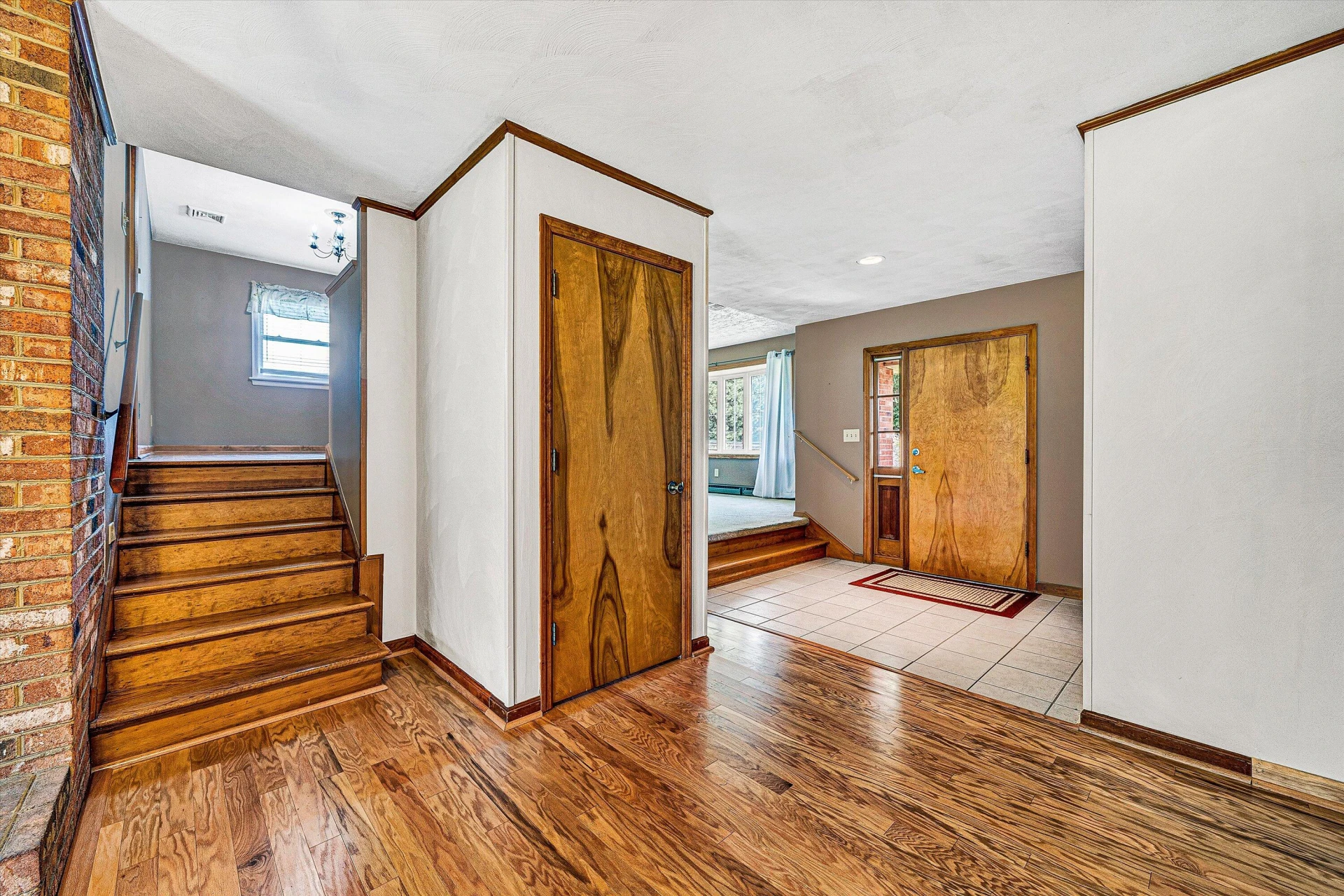 1403 Azalea ST - Photo 6