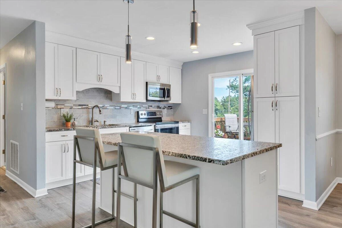 4216 Whitehall CIR - Photo 14