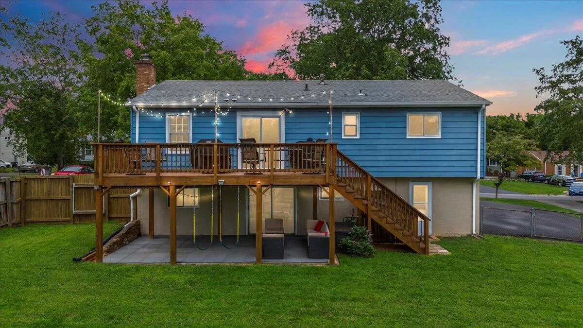 4216 Whitehall CIR - Photo 2