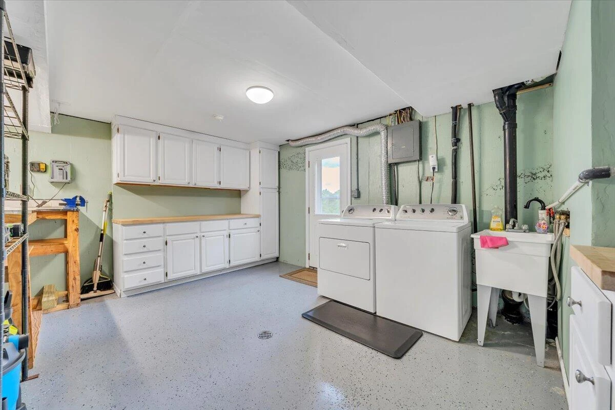4216 Whitehall CIR - Photo 32