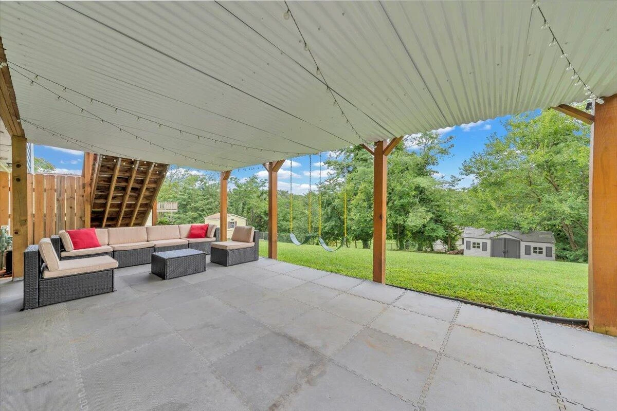 4216 Whitehall CIR - Photo 36