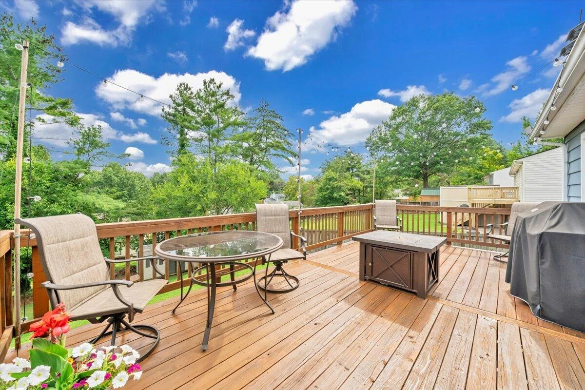 4216 Whitehall CIR - Photo 40