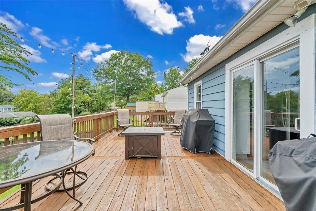 4216 Whitehall CIR - Photo 41