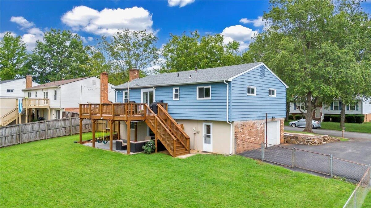 4216 Whitehall CIR - Photo 49